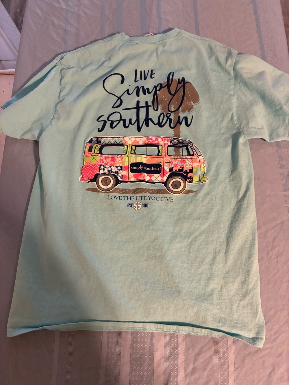 Simply Southern Women’s Large Live Simply Tee with Volkswagen Bus